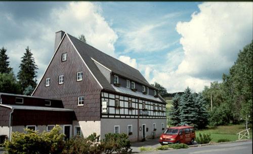Gaststaette & Pension Alte Muehle Dorfchemnitz Exteriör bild